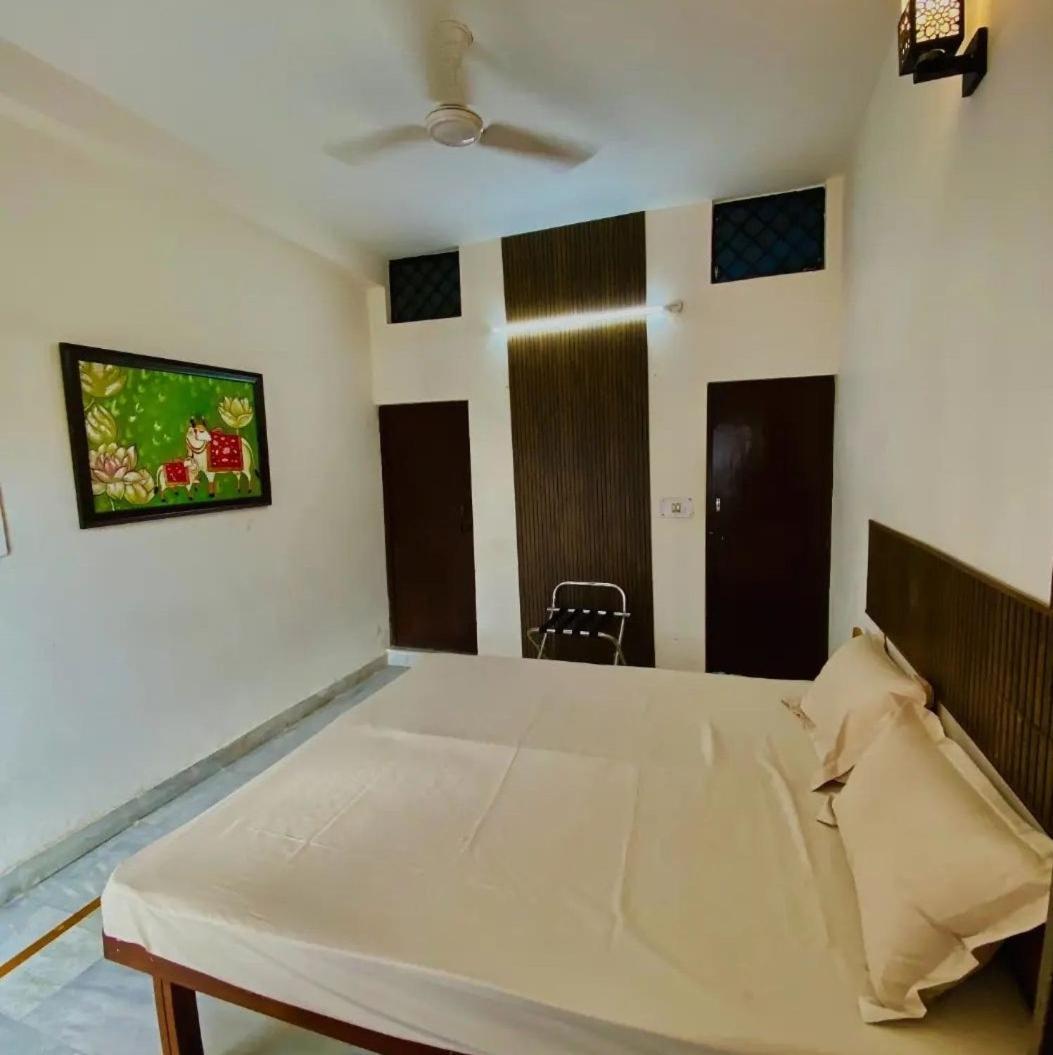 Hotel Holy Cow Rishīkesh Exterior foto