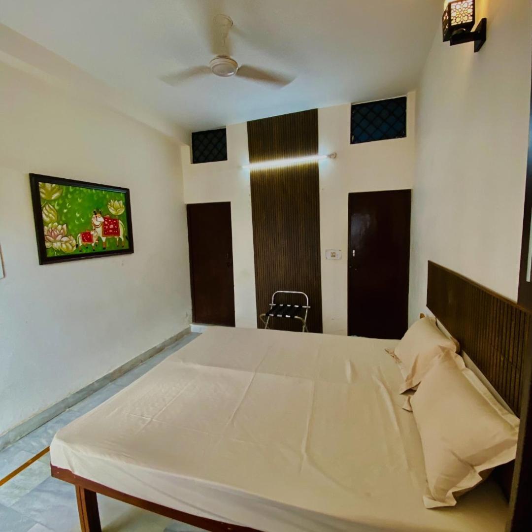 Hotel Holy Cow Rishīkesh Exterior foto
